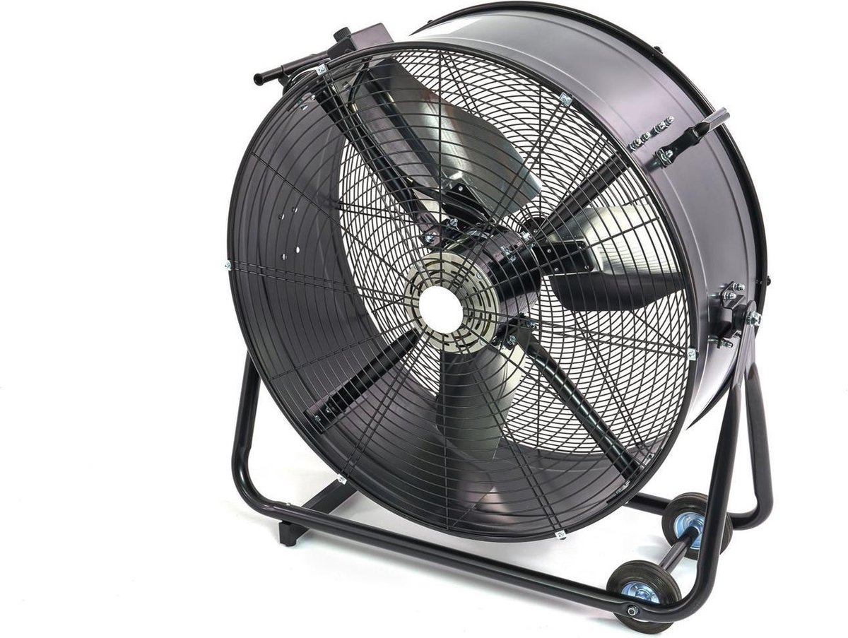 Ventilateur silencieux et mobie pour box de cross-fit portée 30 mètres