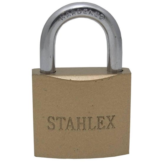 Cadenas Stahlex en laiton avec anse polie marquée 'HARDENED'.
