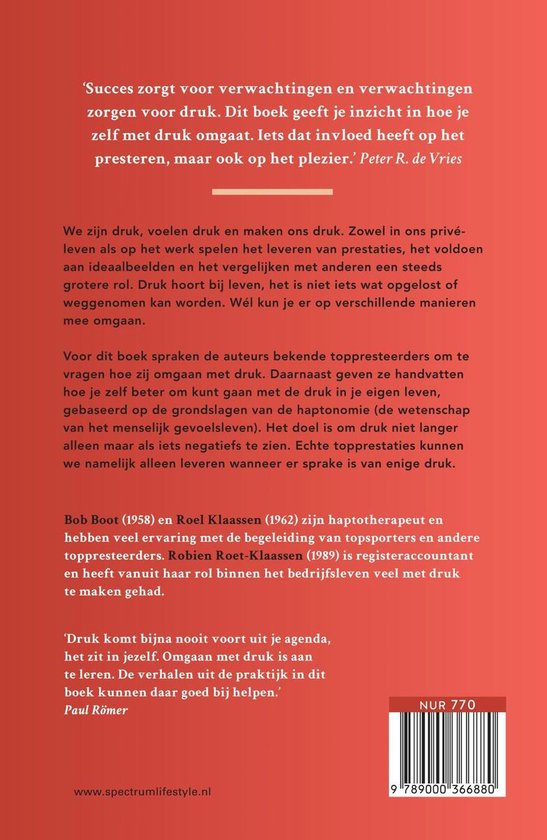 Boekomslag met tekst over omgaan met druk, auteurs en citaten. Rechtsonder de ISBN-barcode.