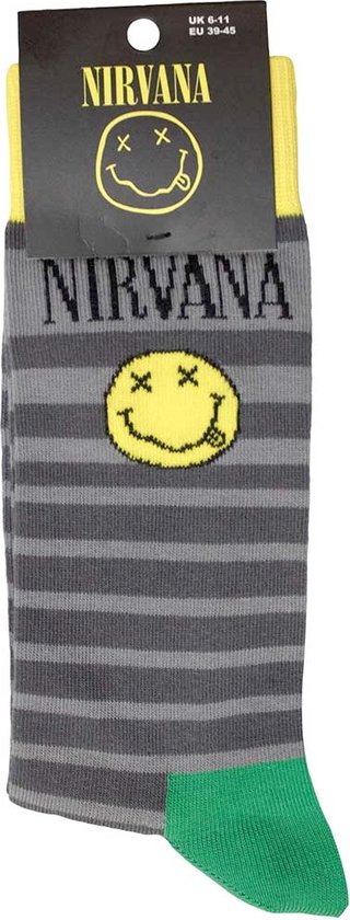 Chaussettes grises à rayures horizontales, une bande jaune avec le logo et smiley Nirvana, et un bout vert. Taille UK 6-11 EU 39-45.