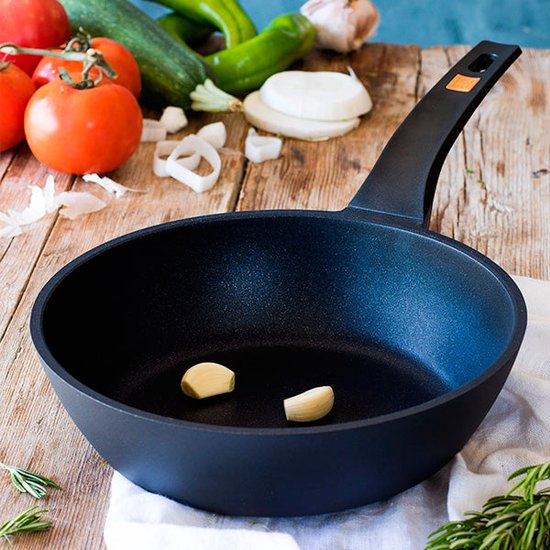 BRA Efficient 22 Cm Braadpan, Gegoten Aluminium Met Teflon Platinum Plus Antiaanbaklaag Geschikt Voor Alle Soorten Keuken Inclusief Inductie Pfoa Vrij 663536215