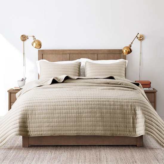 Whale Flotilla Moderne sprei, 260 x 280 cm, bedsprei met 2 kussenslopen, microvezel dekbed met reliëfpatroon, licht en zacht beddengoed voor 4-seizoenen, rood