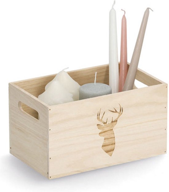Houten opbergkist met kaarsen, een hertenkop motief op de zijkant en handgrepen.