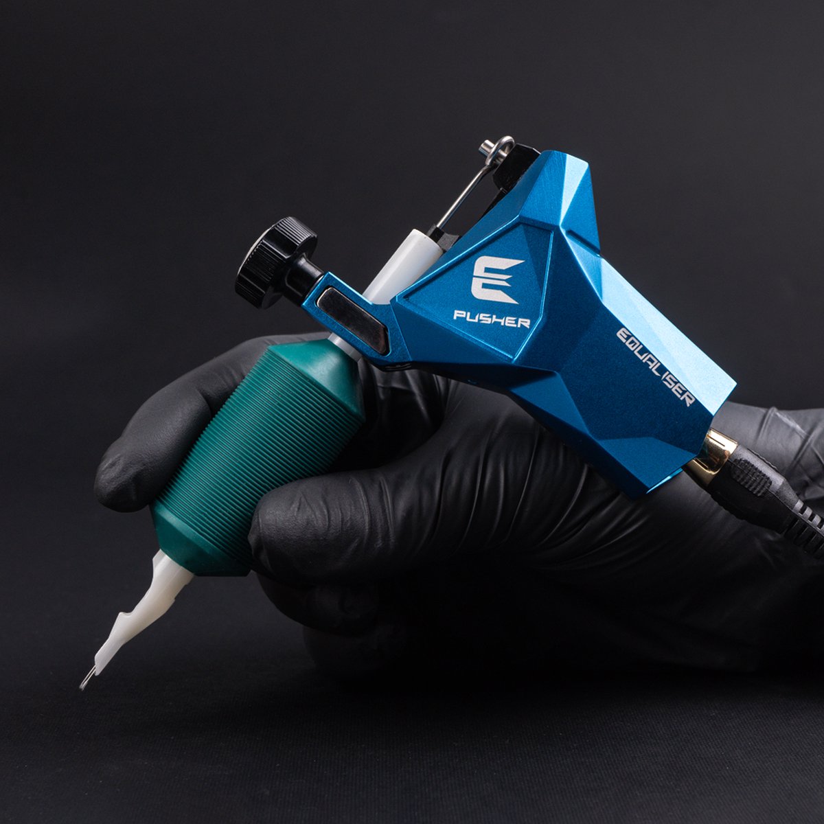 Equaliser Pusher | Premium Professionele Tattoo Machine | Draadloze Tatoeage Pen | Wireless | PMU Gun | Zelf Tatoeëren Kit | Cartridges | Naalden | Beginner & Gevorderden Set 1RL | 3RL | 7RL