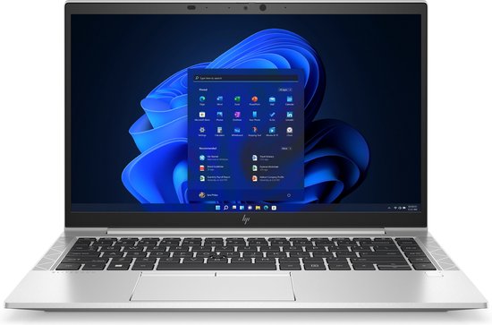 Zilverkleurige HP EliteBook 840 G8 laptop met opengeklapt scherm waarop Windows 11 wordt weergegeven.