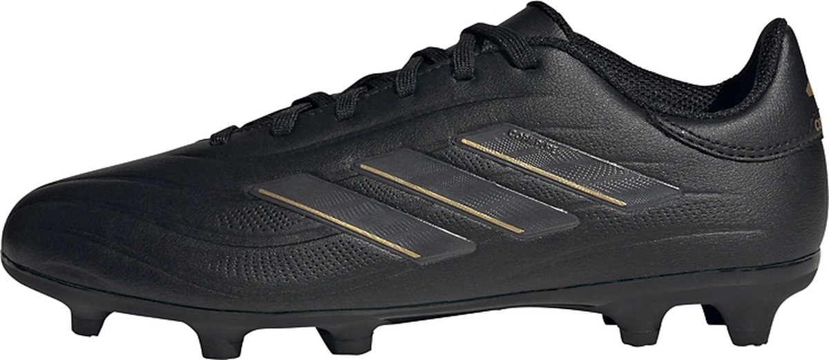 Zwarte adidas Copa Pure 2 voetbalschoenen voor kinderen, synthetisch leer, met drie gouden strepen en stevige noppen. Maat...