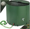 Groene, opvouwbare regenwatertank met deksel, kraan, tuinslang en filter.