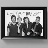 Autographe encadré One Direction – 15 x 10 cm dans un cadre Zwart Classique – Signature imprimée – Niall Horan, Liam Payne, Harry Styles, Louis Tomlinson et Zayn Malik – X Factor