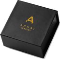 Zwarte juwelendoos van ARKAI met gouden logo.