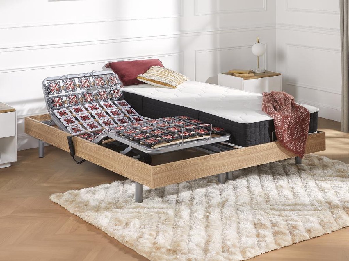 Vente-unique Bed met elektrische lattenbodem hout natuurlijk
