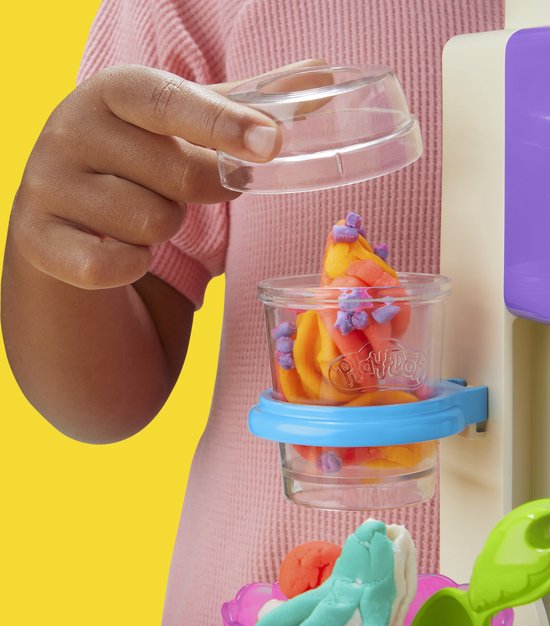 Play-Doh Ensemble de jeu de crème glacée molle Rainbow