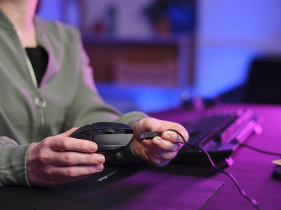 Trust GXT 110 Felox - Draadloze Gaming Muis - Verlichting - 4800DPI - Zwart