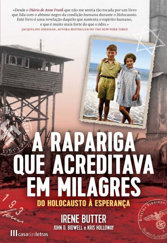 Boekomslag 'A Rapariga que Acreditava em Milagres' met een historische foto van twee kinderen op het strand.