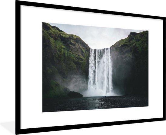 Photo encadrée - Cadre photo Cascade d'Islande noir avec passe-partout  blanc 60x90... | bol.com