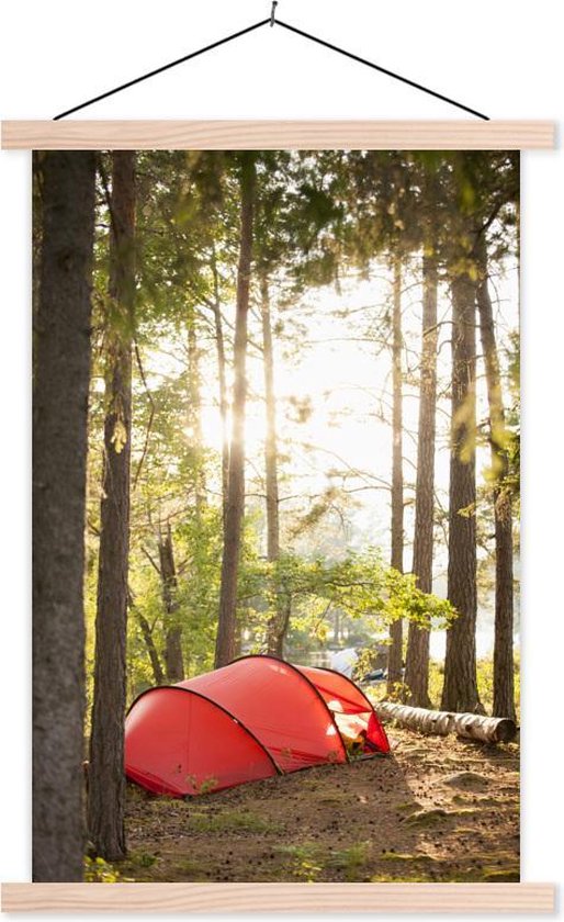 Rode tent in een bos schoolplaat platte latten blank 60x90 cm - Foto print  op... | bol.com