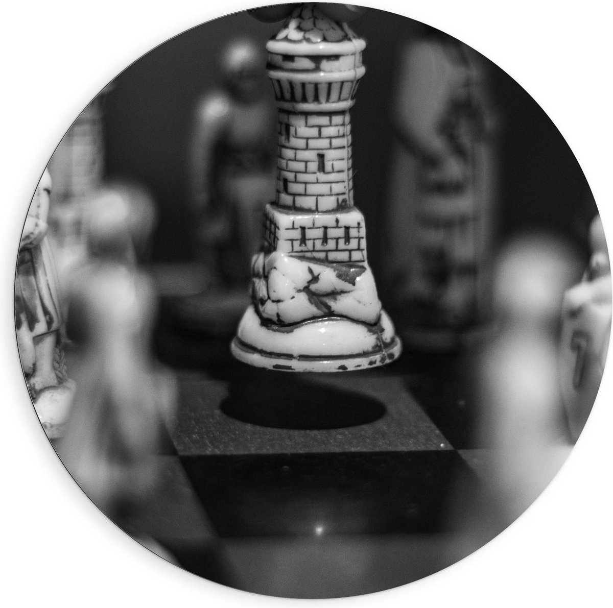 Dibond Wandcirkel - Versierd Schaakstuk (zwart/wit) - 90x90cm Foto op Aluminium Wandcirkel (met ophangsysteem) op Prijzenvolger.com