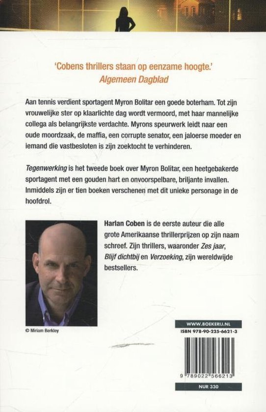 Achterflap van het boek "Tegenwerking" met een foto van Harlan Coben.