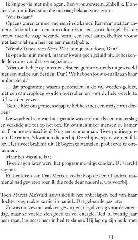 Kleine lettertjes op een pagina uit een boek.