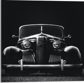 Acrylglas - Voorkant Oude Auto (zwart/wit) - 50x50cm Foto op Acrylglas (Wanddecoratie op Acrylglas)