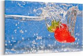 Schilderij - A juicy red strawberry — 100x70 cm