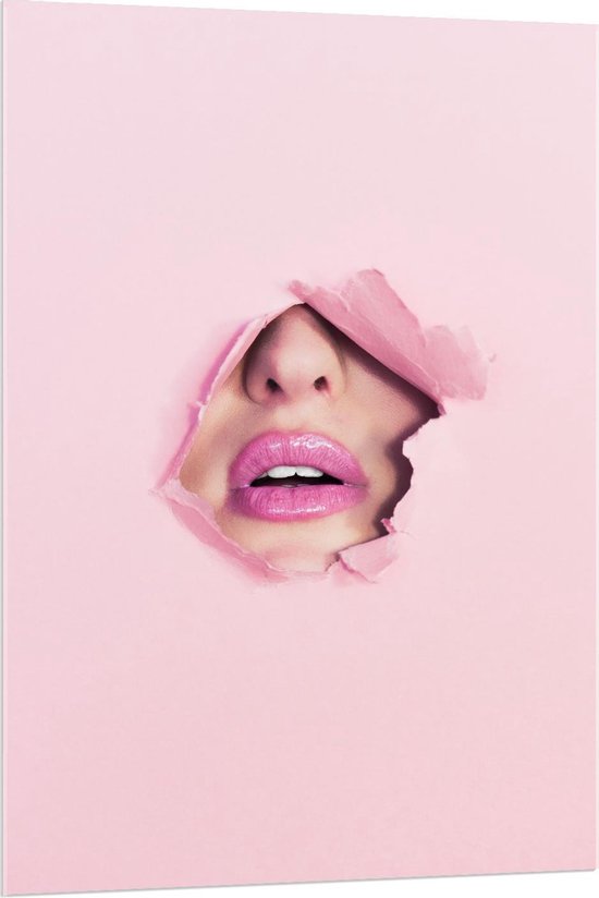 Acrylglas - Roze Lippen door Roze muur - 80x120cm Foto op Acrylglas (Met Ophangsysteem)