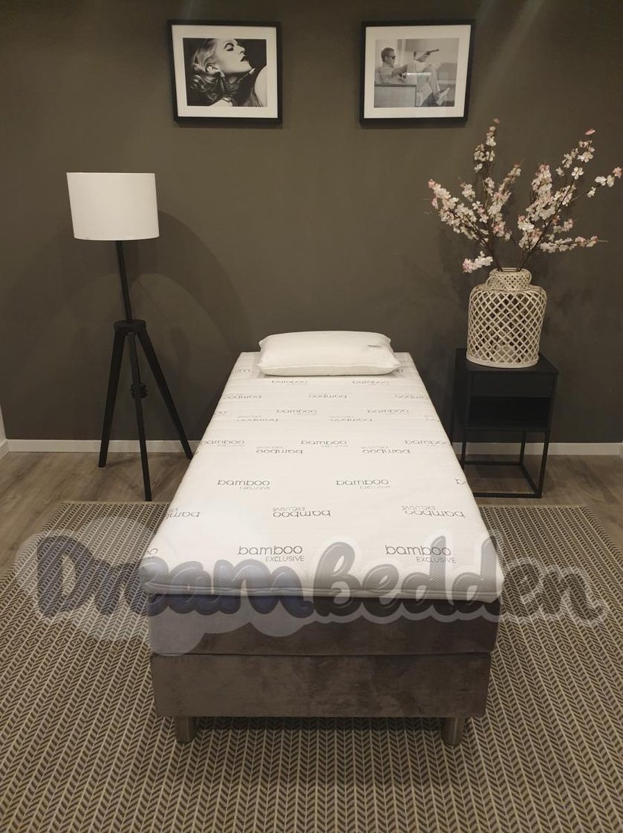 Hotel Boxspring 70x220. incl. 7-zones pocketvering matrassen HR45 & Bamboo Exclusive Topper HR55 Koudschuim. Alicante (Zonder Hoofdbord)