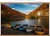 Schoolplaat – Bootjes in Berglandschap - 120x80cm Foto op Textielposter (Wanddecoratie op Schoolplaat)