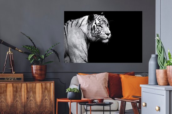 Sticker Muursticker Close-up Animaux in Zwart- Wit - Studio shot tigre blanc sur fond noir en noir et blanc - 120x80 cm - film adhésif autocollant - sticker mural repositionnable