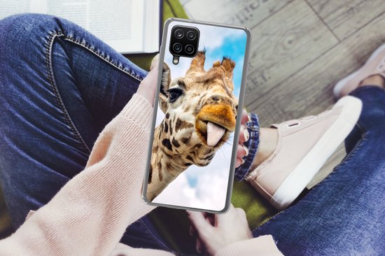 Coque Samsung Galaxy A12 - Girafe - Drôle - Langue - Siliconen - Sinterklaas - Noël - Cadeaux - Chaussures Cadeaux