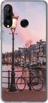Geschikt voor Huawei P30 Lite hoesje - Amsterdam in de schemering - Siliconen Telefoonhoesje