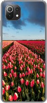Geschikt voor Xiaomi 11T hoesje - Kleurrijke tulpen in Nederlands landschap - Siliconen Telefoonhoesje