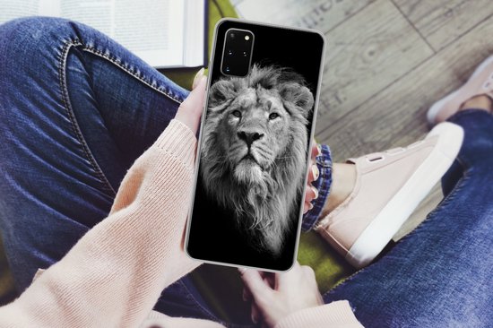 Telefoonhoesje Geschikt voor Samsung Galaxy S20 Plus hoesje - Aziatische leeuw tegen zwarte achtergrond in zwart-wit - Siliconen Telefoonhoesje Telefoonhoesje