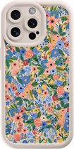 Casimoda® hoesje - Geschikt voor iPhone 15 Pro Max - Floral Garden - Effen telefoonhoesje met lensbescherming - TPU - Backcover - Blauw