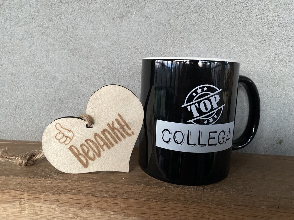 Paperdreams - Beker - Black & white mok - Top Collega - Incl houten hartje