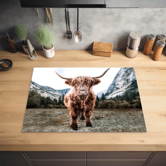 KitchenYeah® Inductie beschermer 71x52 cm - Schotse Hooglander - Berg - Dieren - Kookplaataccessoires - Afdekplaat voor kookplaat - Inductiebeschermer - Inductiemat - Inductieplaat mat
