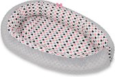 Babynest 80x55 cm | Roze en zwarte hartjes en grijs