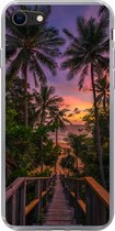 Geschikt voor iPhone SE 2020 hoesje - Zonsondergang - Palmbomen - Strand - Siliconen Telefoonhoesje