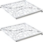 2x stuks metalen zilveren pannenonderzetters vierkant met bloemenprint18 cm - Keukenbenodigdheden - Pannenonderzetter