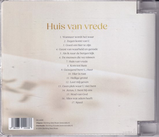 Dos de la pochette du CD "Huis van vrede" de Sela, avec une liste de pistes et des informations sur l'entreprise sur fond beige.