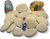 Mixpakket Happy Stones- klein - medium en groot formaat - Wit en lichtgrijs - 15 stuks - Beach Pebbles - Ronde en gladde stenen - Keien beschilderen - Schilderen van steentjes