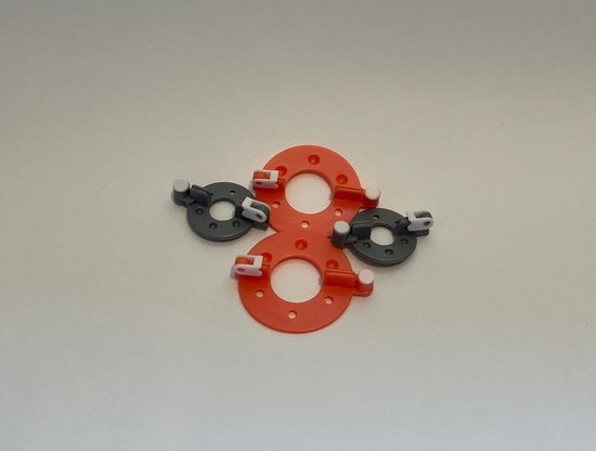 Pom Pom Maker - PomPon Maker - 2 Formaten 3,5 cm en 5,5 cm - 4 stuks