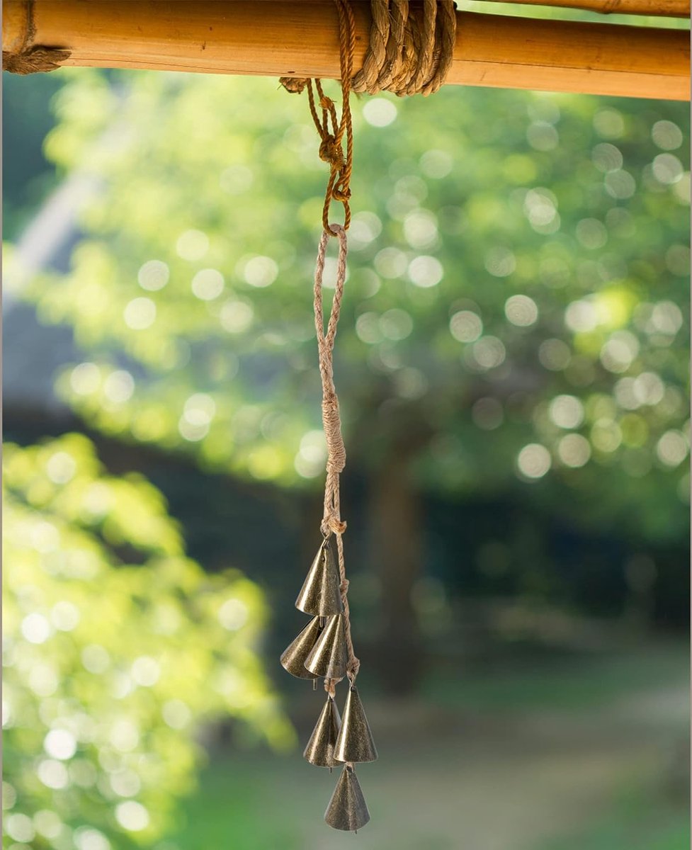 Heksenbellen Metalen Windgongen Bescherming Deurhanger Handgemaakte Heks Rotan Krans Klokken Hangende Ornamenten voor Buiten Binnen Portiek Tuin Raam Kunst Ambacht Home Decoratie