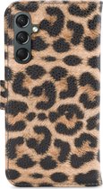 My Style Telefoonhoesje geschikt voor Samsung Galaxy A24 Hoesje | My Style Flex Wallet Bookcase Portemonnee | Pasjeshouder voor 3 Pasjes | Telefoonhoesje voor Pinpas / OV Kaart / Rijbewijs - Leopard