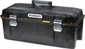 Zwarte Stanley FatMax gereedschapskoffer met deksel gesloten, met gele accenten.