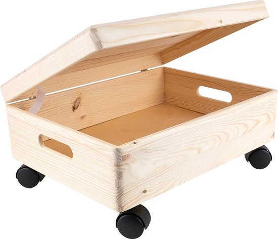 Open houten kist op wielen met handgrepen. De kist is van natuurlijk vurenhout en heeft een scharnierend deksel.