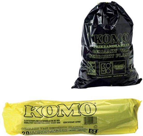 Zwarte vuilniszak in een rol en een rol met 20 huishoudvuilzakken van KOMO, 30 liter, gemaakt van gerecycled plastic.
