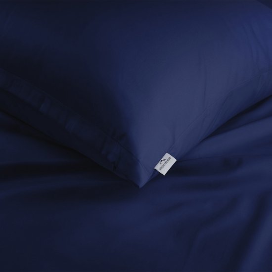 Nordic Paradise - Housse de couette en satin de Katoen de Luxe 200x220 cm + 2 taies d'oreiller 60x70 cm avec fermeture éclair fine - Blauw Marine foncé
