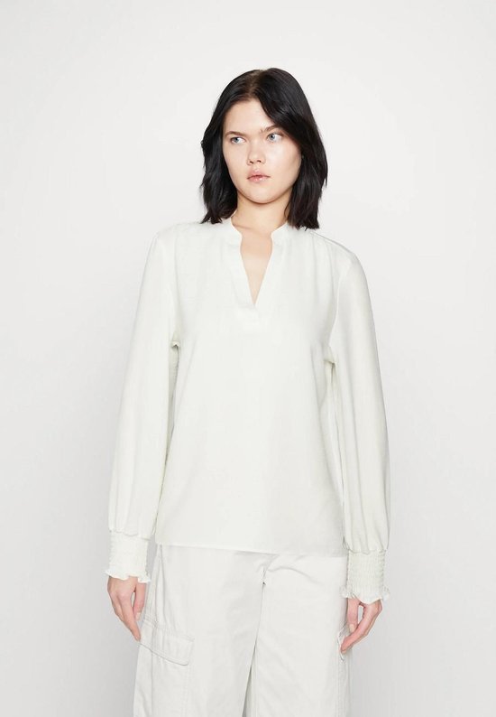 ONLY METTE V-NECK LS SMOCK NOOS WVN - Blouse - cloud dancer/crème