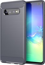 Cadorabo Hoesje geschikt voor Samsung Galaxy S10 4G in BRUSHED GRIJS - Beschermhoes van flexibel TPU siliconen in roestvrij staal-carbonvezel look Case Cover