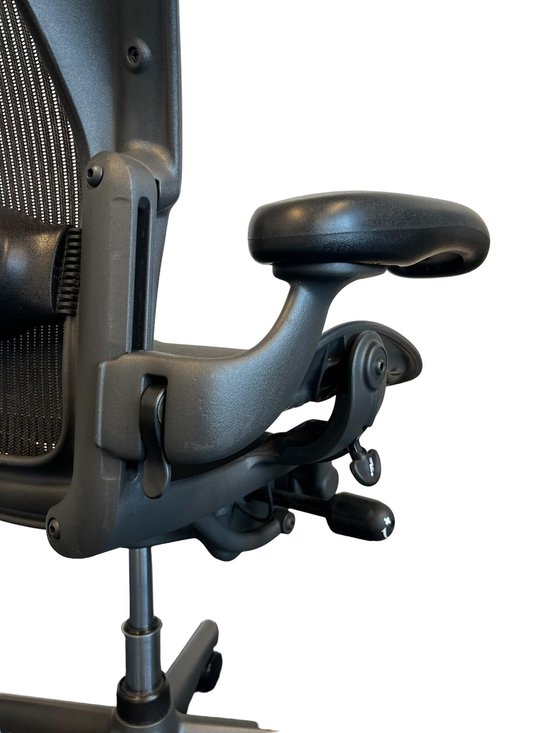 Herman Miller Aeron Graphite Full option Lumbar support Offeco